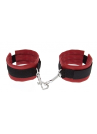 Красно-чёрные полиуретановые наручники Luxurious Handcuffs - Blush Novelties - купить с доставкой в Липецке