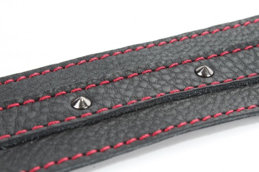 Черный ошейник из натуральной кожи с шипами - БДСМ Арсенал - купить с доставкой в Липецке