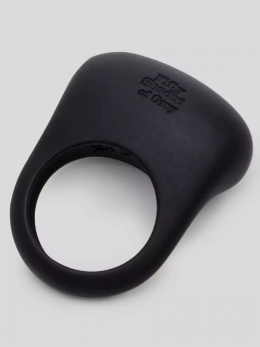 Черное эрекционное виброкольцо Sensation Rechargeable Vibrating Love Ring - Fifty Shades of Grey - в Липецке купить с доставкой