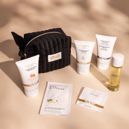 Набор YESforLOV La Trousse Enchantée в черной косметичке - YESforLOV - купить с доставкой в Липецке